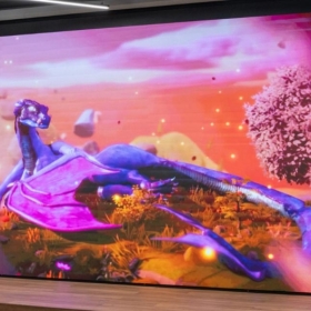 Trường cao đẳng Tây Ban Nha nâng cao giáo dục với màn hình LED